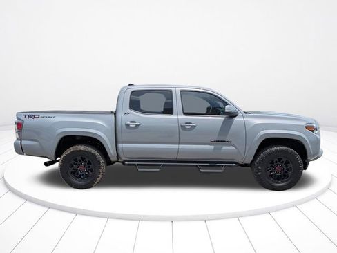 Used 2021 Toyota Tacoma TRD Sport RWD image 3