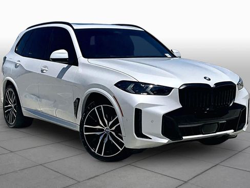 Used 2024 BMW X5 xDrive40i w/ M Sport Package AWD/4WD image 2