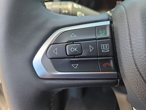 Used 2025 Jeep Compass Limited w/ Elite Group AWD/4WD image 29
