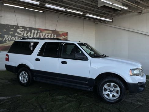 Used 2017 Ford Expedition EL XL w/ Equipment Group 101A image 5