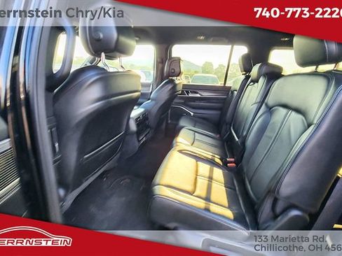 Used 2024 Jeep Wagoneer L Series II w/ Flexible Seating Group AWD/4WD image 26
