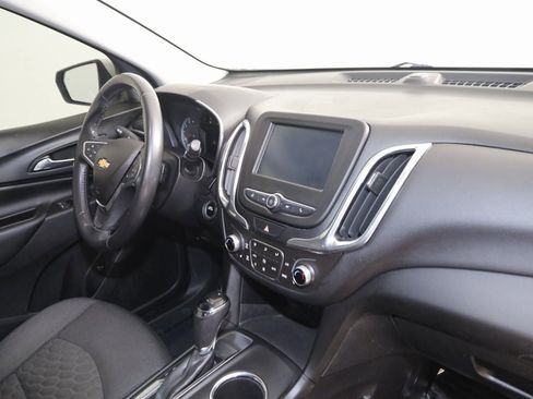 Used 2018 Chevrolet Equinox LT image 37