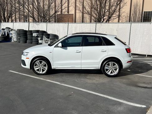Used 2018 Audi Q3 2.0T Premium w/ Convenience Package image 4