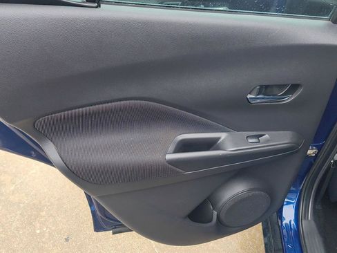 Used 2018 Nissan Kicks SV w/ Exterior Electronics Package FWD image 36