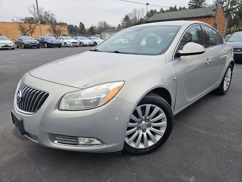 Used 2011 Buick Regal CXL image 1