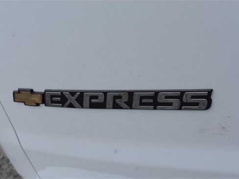 New 2025 Chevrolet Express 2500 Work Van image 14