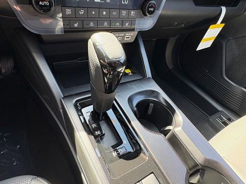 New 2026 Subaru Outback Limited AWD/4WD image 20