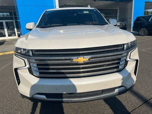 Used 2023 Chevrolet Suburban High Country w/ Max Trailering Package AWD/4WD image 2