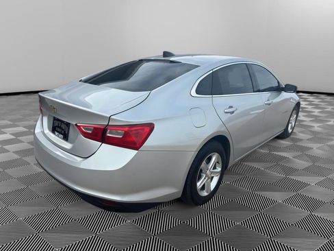 Used 2022 Chevrolet Malibu LS image 3