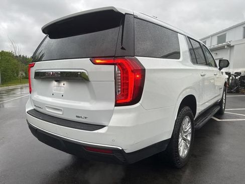 Used 2023 GMC Yukon XL SLT AWD/4WD image 5
