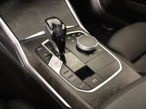 Used 2021 BMW 330i Sedan w/ Convenience Package RWD image 9