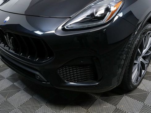 Used 2023 Maserati Grecale Modena image 38