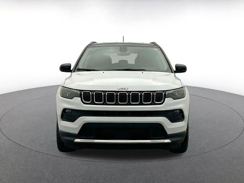 Used 2025 Jeep Compass Limited AWD/4WD image 2