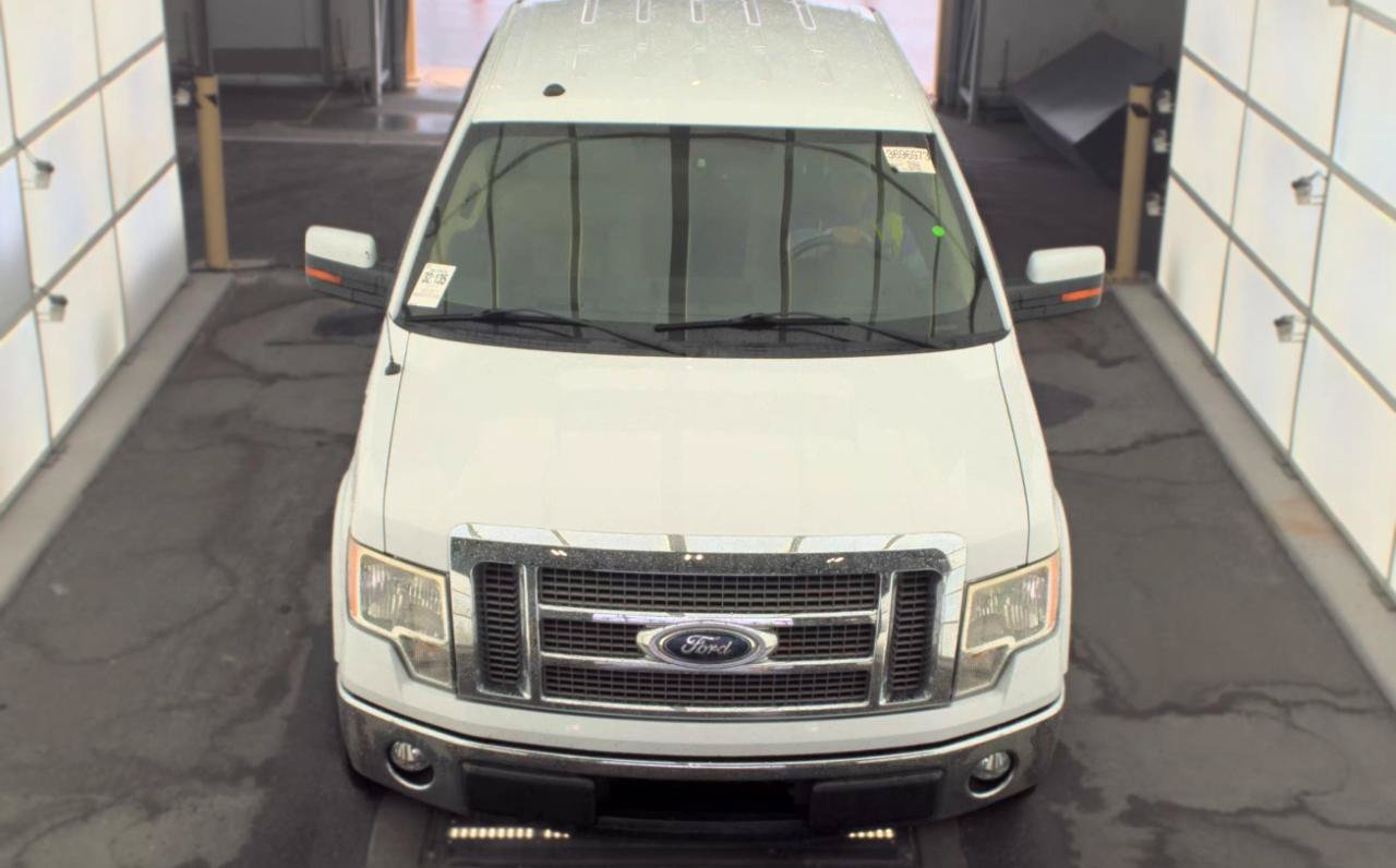 Used 2011 Ford F150 Lariat RWD image 2