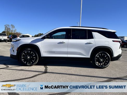New 2026 Chevrolet Traverse LT w/ Sun and Wheel Package image 5