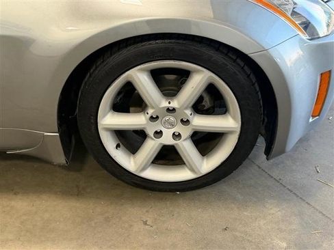 Used 2004 Nissan 350Z Touring RWD image 37