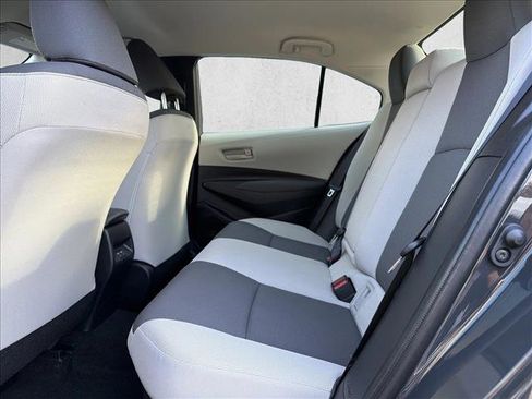 Certified 2025 Toyota Corolla LE image 21