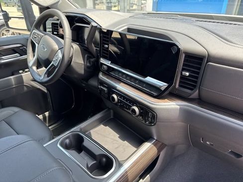 New 2026 Chevrolet Silverado 2500 LT w/ Trail Boss Package AWD/4WD image 10