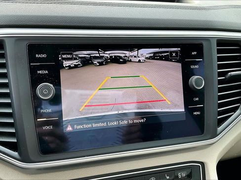 Used 2019 Volkswagen Atlas SE FWD image 22