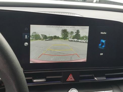 Certified 2024 Hyundai Elantra SEL FWD image 26