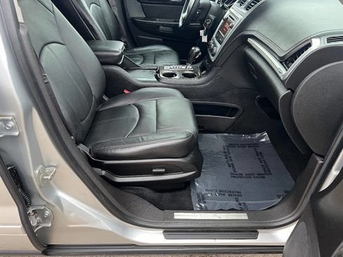 Used 2013 GMC Acadia SLT image 24