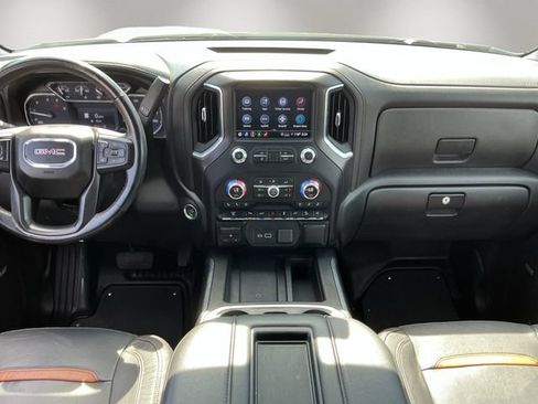 Used 2022 GMC Sierra 2500 AT4 w/ AT4 Preferred Package AWD/4WD image 12