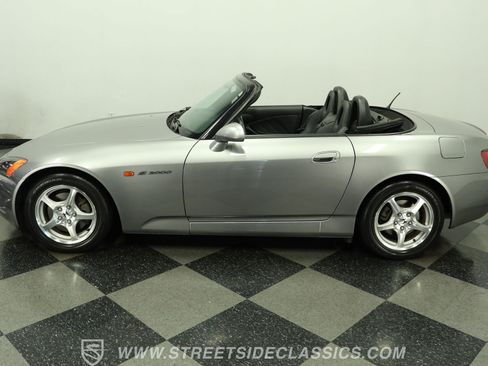 Used 2001 Honda S2000 image 2