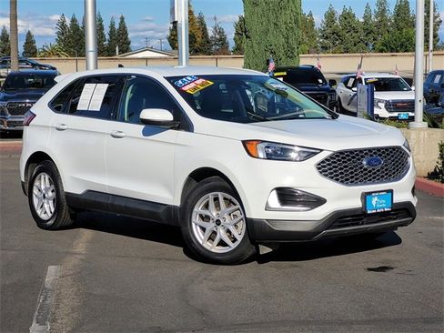 Used 2024 Ford Edge SEL image 2