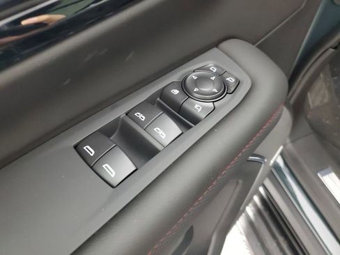 New 2026 Chevrolet Suburban RST image 30