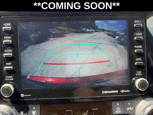 Used 2022 Toyota Highlander XLE AWD/4WD image 15