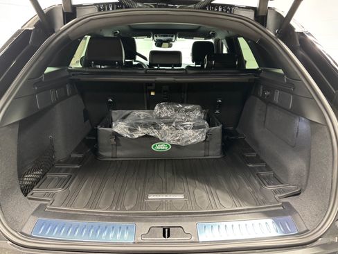 New 2026 Land Rover Range Rover Velar S AWD/4WD image 41