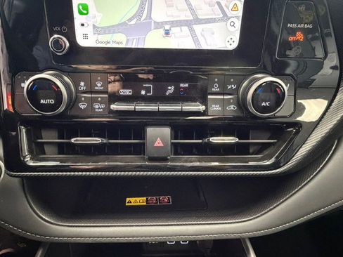 Used 2025 Toyota Highlander XSE AWD/4WD image 51