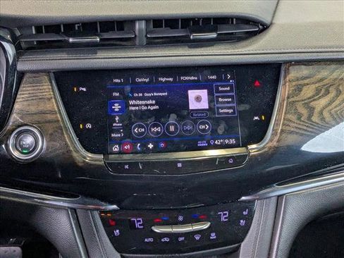 Used 2020 Cadillac XT6 Premium Luxury image 14