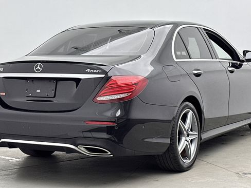 Used 2018 Mercedes-Benz E 400 4MATIC Sedan w/ Premium 1 Package image 10