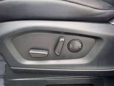 Certified 2023 Ford Explorer XLT w/ Equipment Group 202A image 6