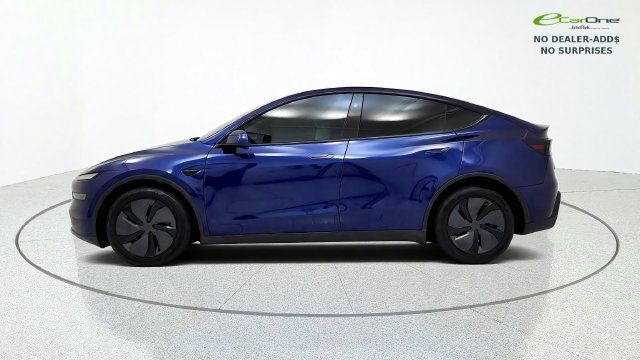 Used 2026 Tesla Model Y AWD image 5