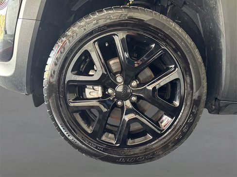 Used 2023 Jeep Renegade Altitude w/ Sun/Sound Group AWD/4WD image 22