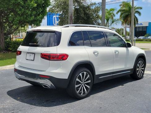 Used 2022 Mercedes-Benz GLB 250 4MATIC image 18