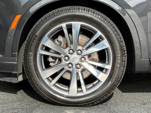 Used 2020 Cadillac XT6 Premium Luxury image 27