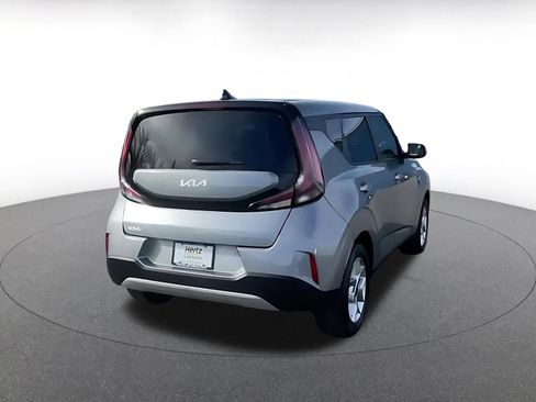 Used 2025 Kia Soul LX w/ LX Technology Package image 12
