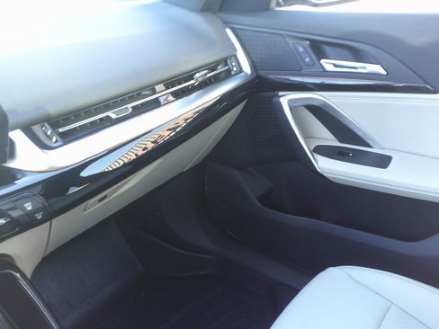 Used 2023 BMW X1 xDrive28i image 33