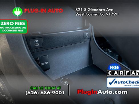 Used 2023 Subaru Solterra AWD image 31