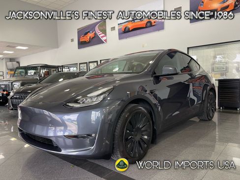 Used 2021 Tesla Model Y Long Range AWD/4WD image 1