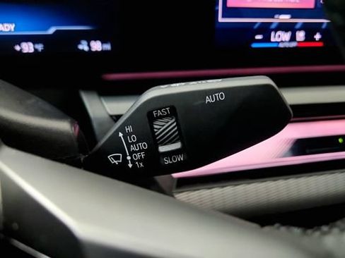 Used 2026 BMW i5 eDrive40 w/ M Sport Package RWD image 61
