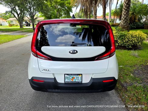 Used 2021 Kia Soul LX FWD image 8
