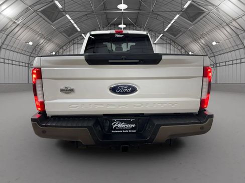 Used 2017 Ford F250 King Ranch w/ King Ranch Ultimate Package AWD/4WD image 4