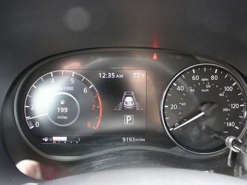 Used 2023 Nissan Kicks SR w/ SR Premium Package FWD image 10