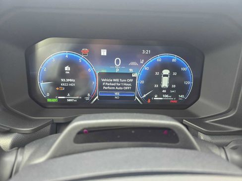 Used 2025 Toyota Land Cruiser image 27