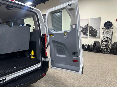 Used 2019 Ford Transit 150 XL image 22