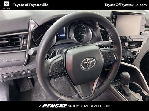 Used 2023 Toyota Camry SE image 27